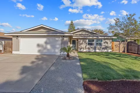 1742 S Heritage St, Visalia, CA 93277