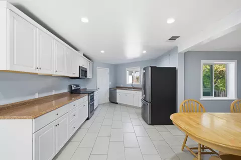 2240 Olive St, Selma, CA 93662 photo 10
