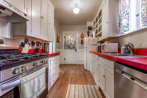 Kitchen - 43307 Sierra Dr, Three Rivers, CA 93271 photo 1 of 3