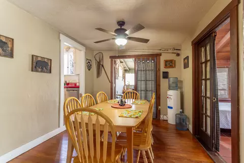 Dining - 43307 Sierra Dr, Three Rivers, CA 93271 photo 2 of 2