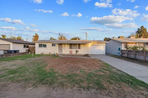 1728 S Church St, Visalia, CA 93277