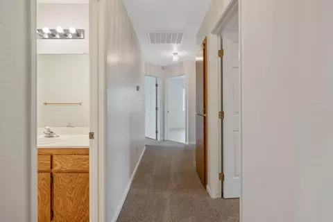 Entry Way - 1482 Betty St, Exeter, CA 93221 photo 4 of 5