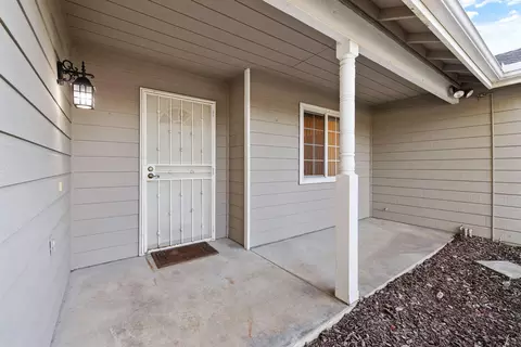 Exterior - 1482 Betty St, Exeter, CA 93221 photo 4 of 10