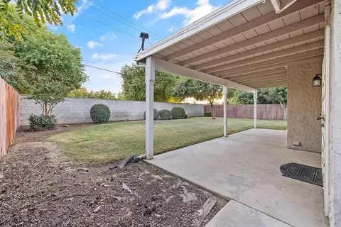 Exterior - 1482 Betty St, Exeter, CA 93221 photo 5 of 10