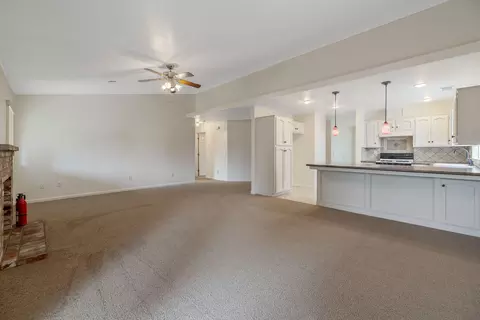 Living - 1482 Betty St, Exeter, CA 93221 photo 7 of 8