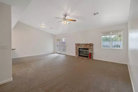 Living - 1482 Betty St, Exeter, CA 93221 photo 4 of 8