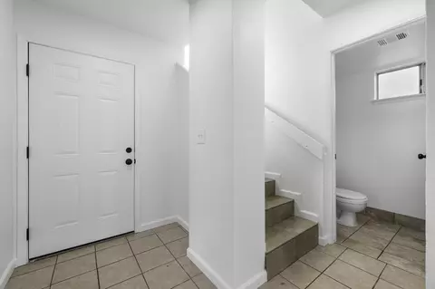 Entry Way - 228 E Harold Ct, Visalia, CA 93291 photo 3 of 9