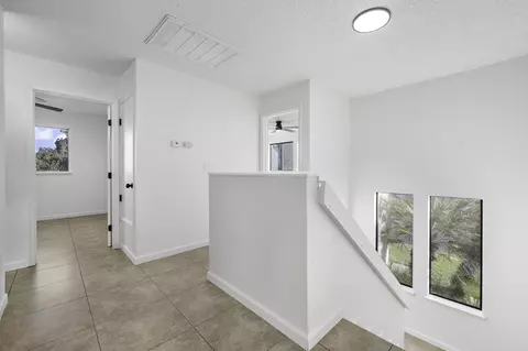Entry Way - 228 E Harold Ct, Visalia, CA 93291 photo 7 of 9