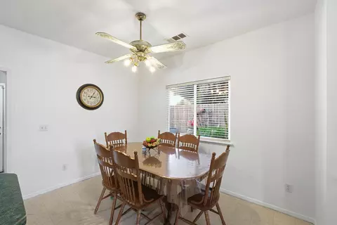 Dining - 1692 Maple Ct, Tulare, CA 93274 photo 1 of 2