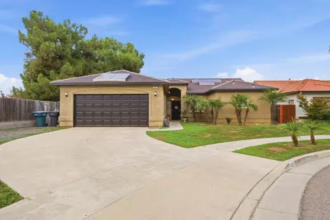 Exterior - 1692 Maple Ct, Tulare, CA 93274 photo 10 of 10