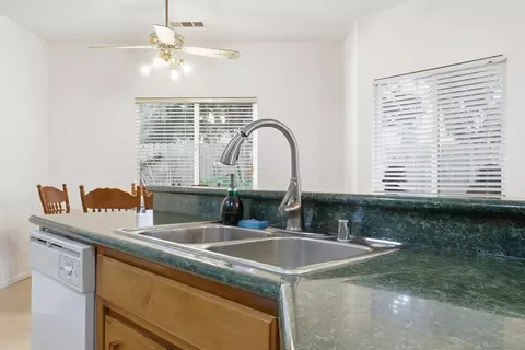 Kitchen - 1692 Maple Ct, Tulare, CA 93274 photo 5 of 7