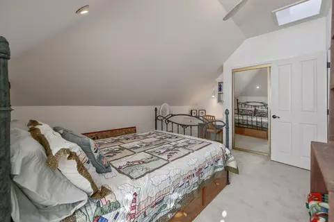 Bedroom - 250 E Chestnut Ct, Visalia, CA 93292 photo 4 of 5