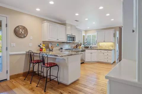 Kitchen - 250 E Chestnut Ct, Visalia, CA 93292 photo 3 of 4