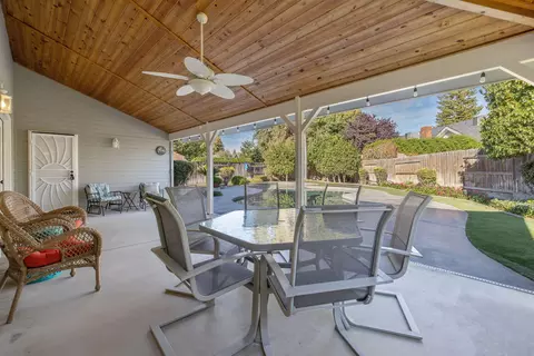 Exterior - 250 E Chestnut Ct, Visalia, CA 93292 photo 9 of 19