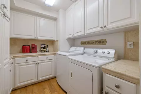 Other - 250 E Chestnut Ct, Visalia, CA 93292 photo 6 of 12