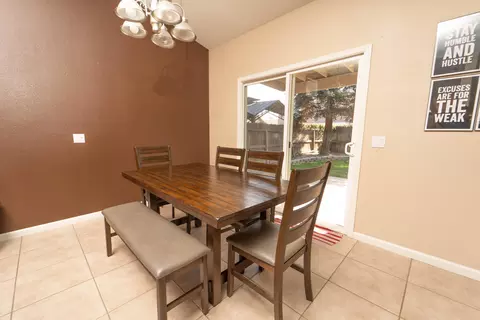 Dining - 1961 Stagecoach Pl, Tulare, CA 93274 photo 2 of 2
