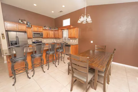 Dining - 1961 Stagecoach Pl, Tulare, CA 93274 photo 1 of 2
