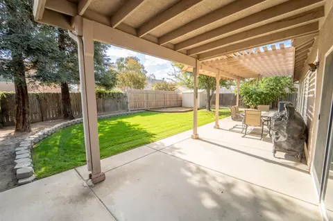 Exterior - 1961 Stagecoach Pl, Tulare, CA 93274 photo 5 of 11