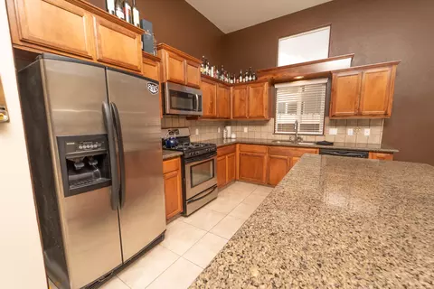 Kitchen - 1961 Stagecoach Pl, Tulare, CA 93274 photo 1 of 1