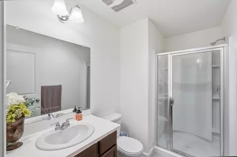 1056 Pebble Dr, Lemoore, CA 93245 photo 5