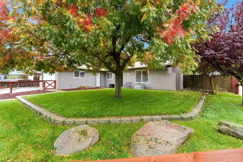 1438 Indianapolis Ave, Clovis, CA 93611 photo 3