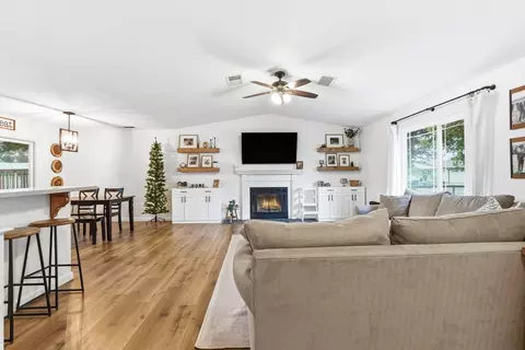1438 Indianapolis Ave, Clovis, CA 93611 photo 5