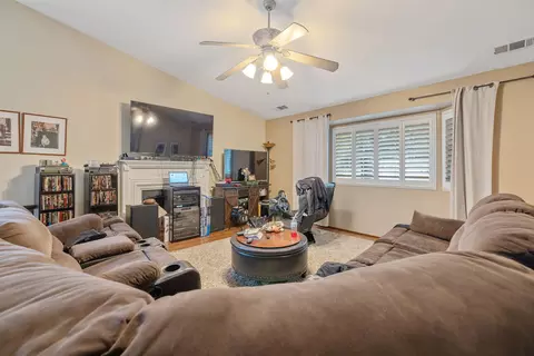 4038 E Sue Ave, Visalia, CA 93292 photo 6
