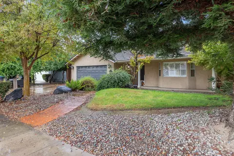 4038 E Sue Ave, Visalia, CA 93292 photo 3