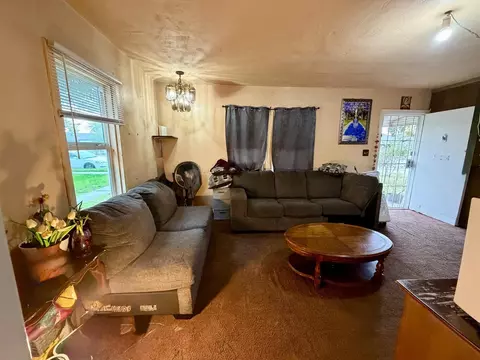 313 S K St, Madera, CA 93637 photo 3