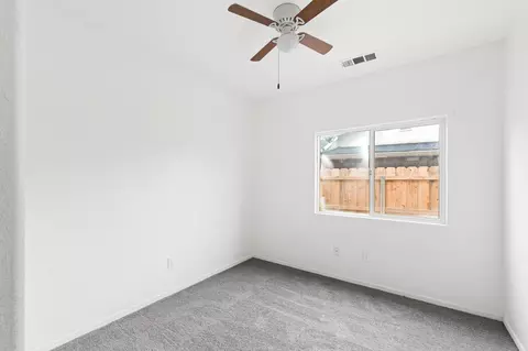 202 E Robin Ave, Visalia, CA 93291 photo 28