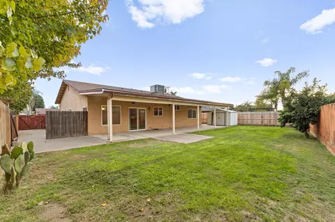 202 E Robin Ave, Visalia, CA 93291 photo 38
