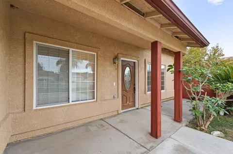 202 E Robin Ave, Visalia, CA 93291 photo 6