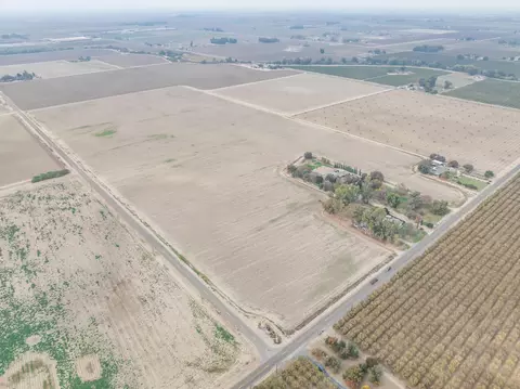 9368 22nd Ave, Lemoore, CA 93245 photo 3
