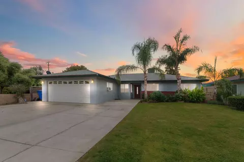 365 Redwood Dr, Shafter, CA 93263