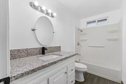 25681 Hypericum St, Visalia, CA 93292 photo 9