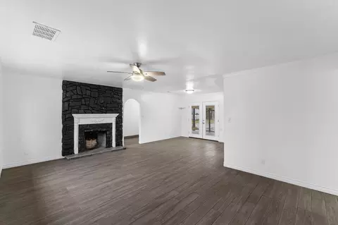 25681 Hypericum St, Visalia, CA 93292 photo 10