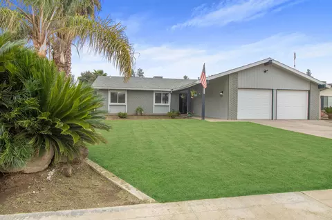 3545 W Monte Vista Ct, Visalia, CA 93277