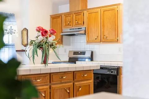 Kitchen - 5646 Dennis Rd, Ducor, CA 93218 photo 1 of 2