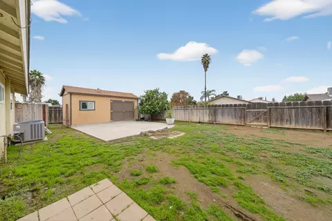 Exterior - 539 Nelson St, Exeter, CA 93221 photo 5 of 11