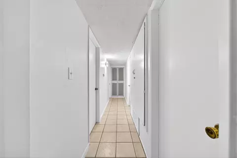 Entry Way - 539 Nelson St, Exeter, CA 93221 photo 3 of 3