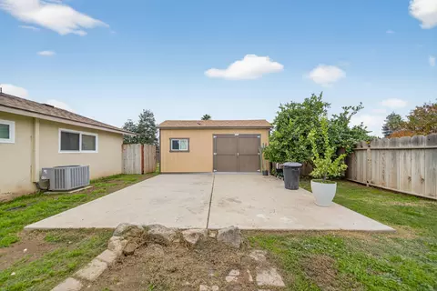 Exterior - 539 Nelson St, Exeter, CA 93221 photo 8 of 11