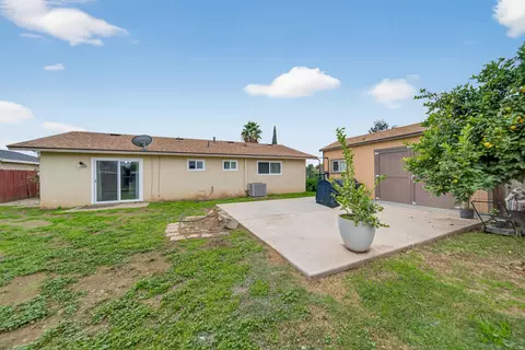 Exterior - 539 Nelson St, Exeter, CA 93221 photo 4 of 11