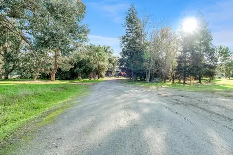 Exterior - 31361 Palm Dr, Exeter, CA 93221 photo 25 of 52