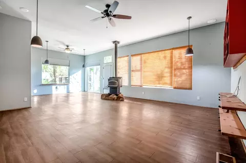 Living - 31361 Palm Dr, Exeter, CA 93221 photo 5 of 11