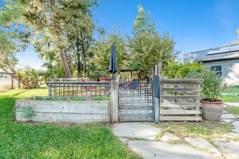 Exterior - 31361 Palm Dr, Exeter, CA 93221 photo 45 of 52