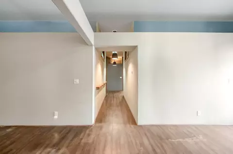 Entry Way - 31361 Palm Dr, Exeter, CA 93221 photo 5 of 7