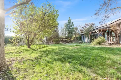 Exterior - 31361 Palm Dr, Exeter, CA 93221 photo 11 of 52