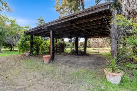 Exterior - 31361 Palm Dr, Exeter, CA 93221 photo 17 of 52