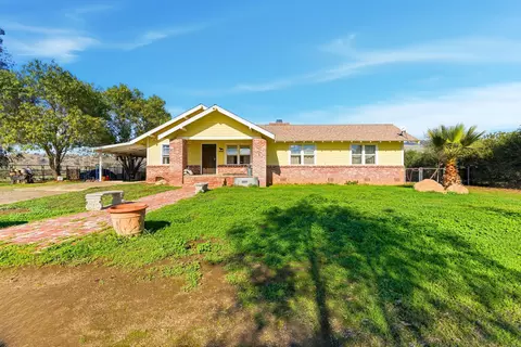 37801 Rd 200, Woodlake, CA 93286