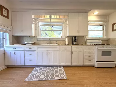 Kitchen - 42741 N Fork Dr, Three Rivers, CA 93271 photo 2 of 2
